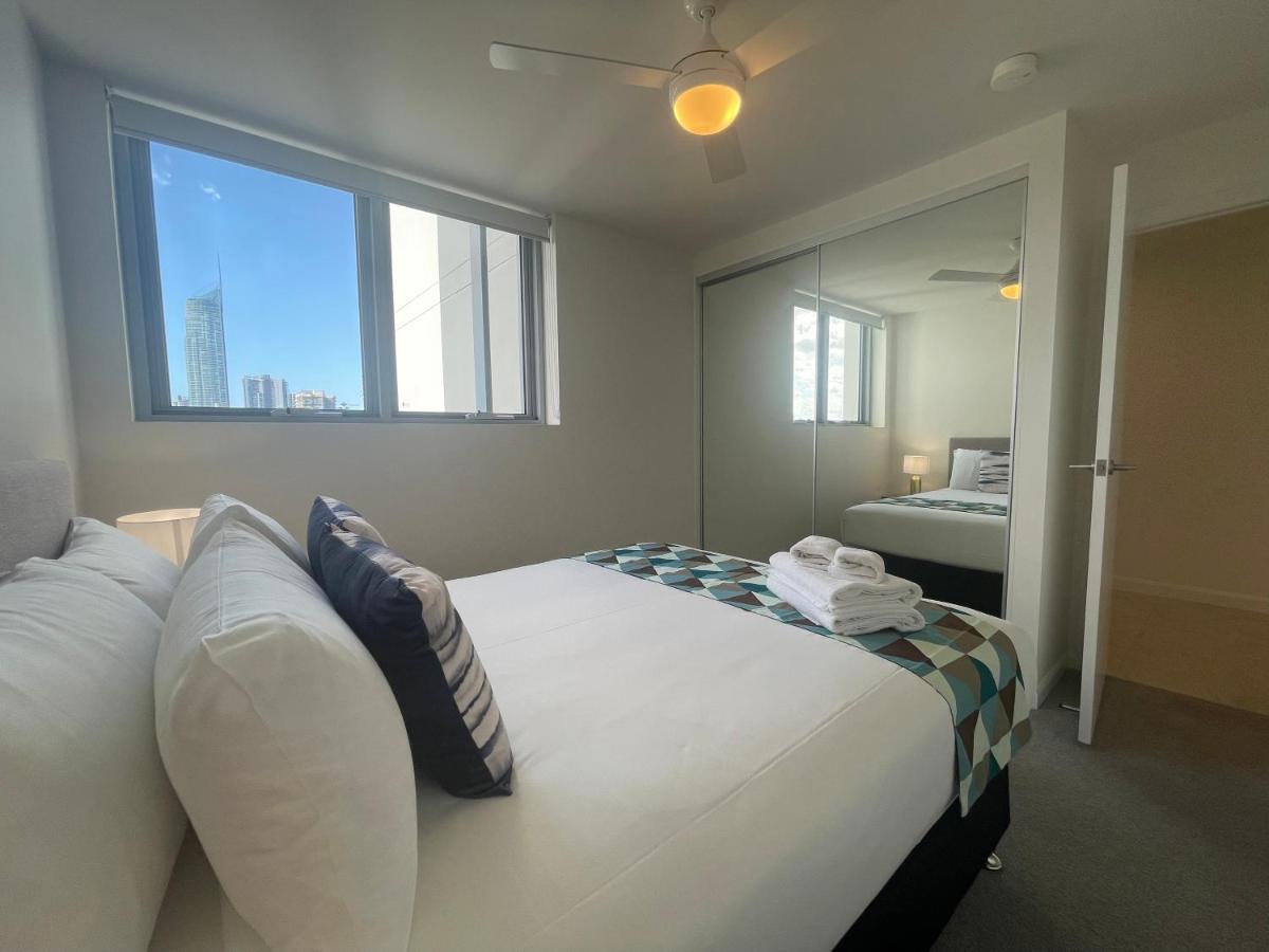 Serenity Surfers Paradise Gold Coast Eksteriør bilde