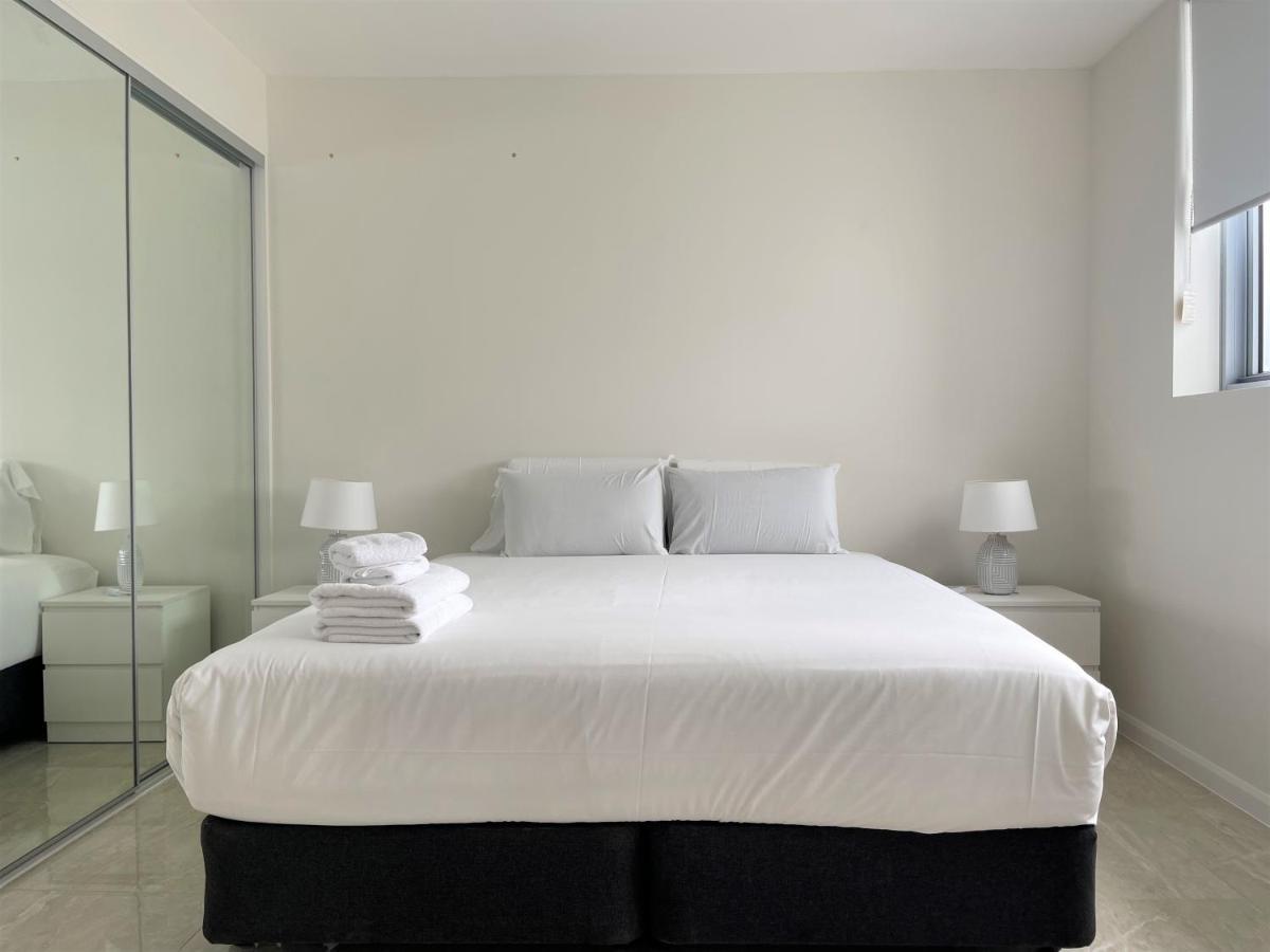 Serenity Surfers Paradise Gold Coast Eksteriør bilde